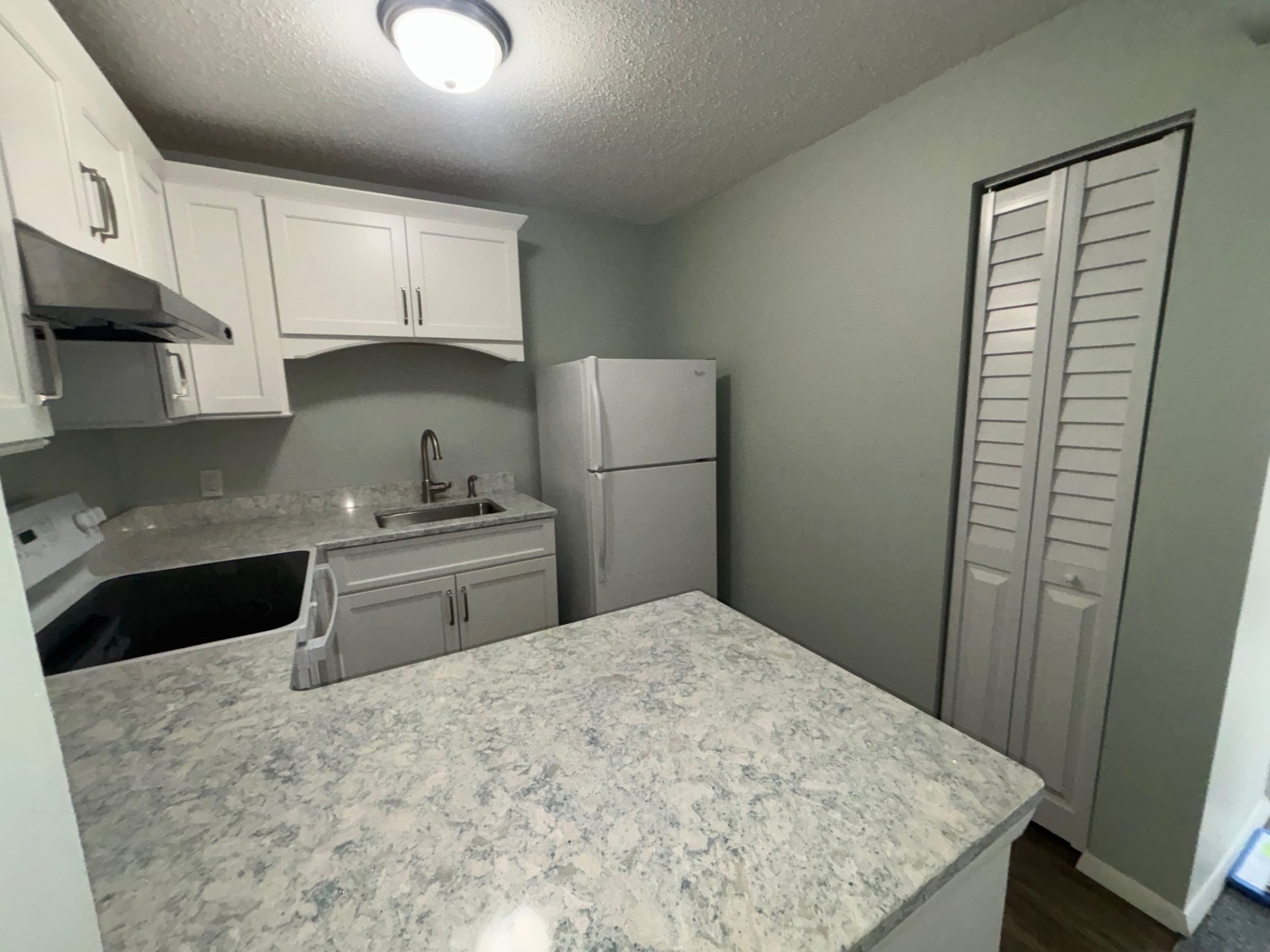 107 Treetop Circle - 725